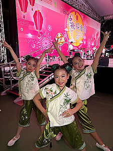 「2025年中秋綵燈會—青年之夜」中國舞隊表演